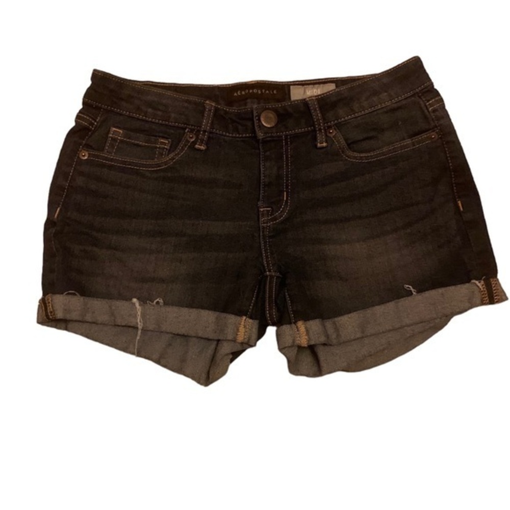 Cute Aeropostale midi shorts perfect for hot weather